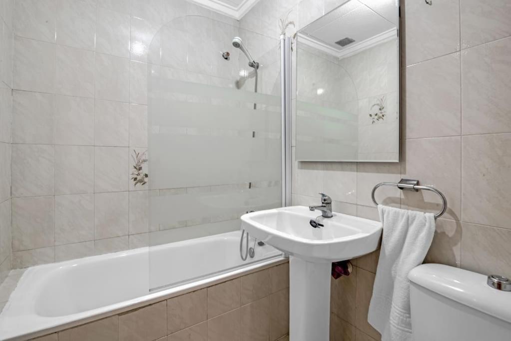 Luxe Apartment, Chill Out, Beach 10 Min Alicante Bagian luar foto
